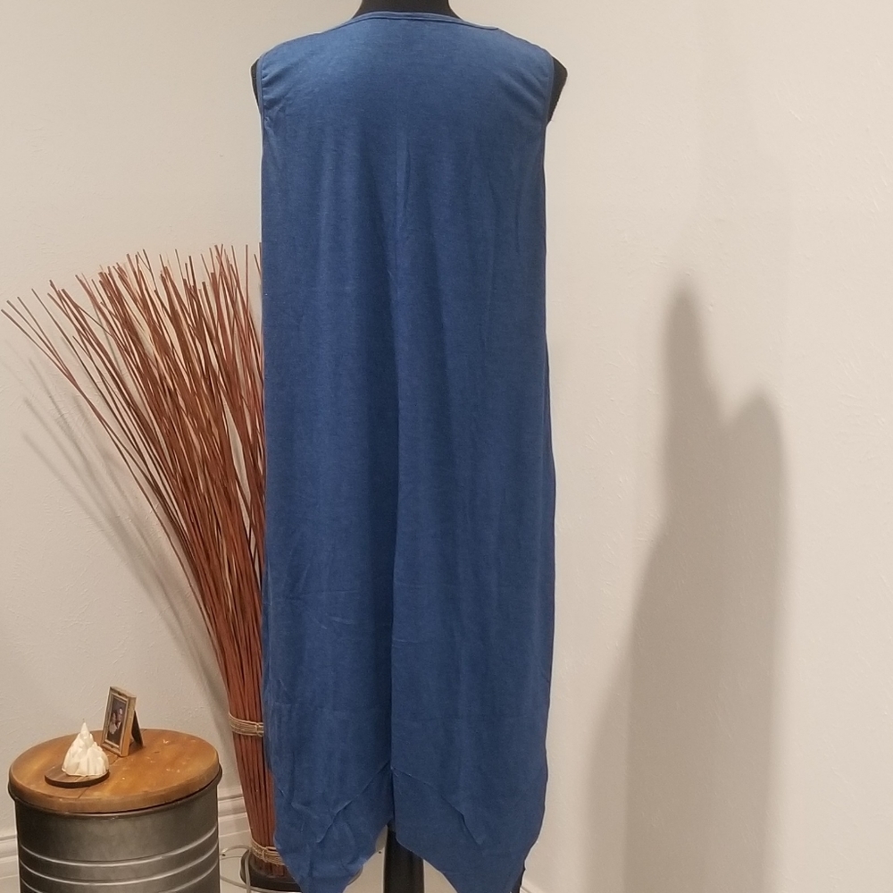 Dress - Picture 4 of 4